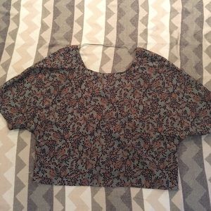Women’s Beautiful Crop Top